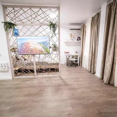 Natural Luxury Adress