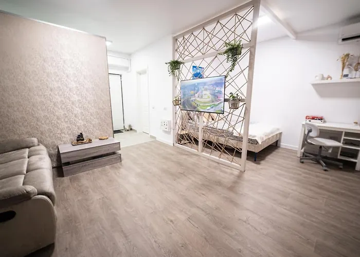 Natural Luxury Adress *