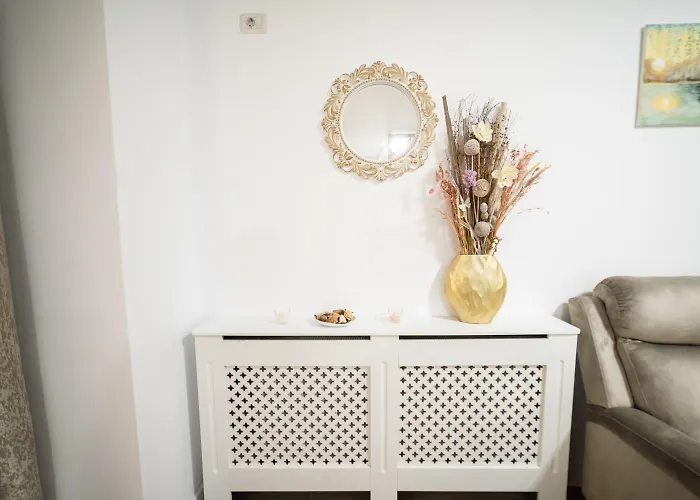 Апартаменти Natural Luxury Adress